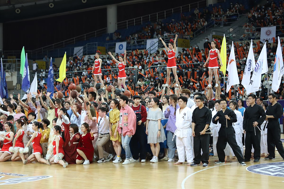 ky体育中国包含西汉姆国际比赛日外线爆发，志在CBA季后赛名次提升，悬念犹存，更衣室氛围转暖的词条